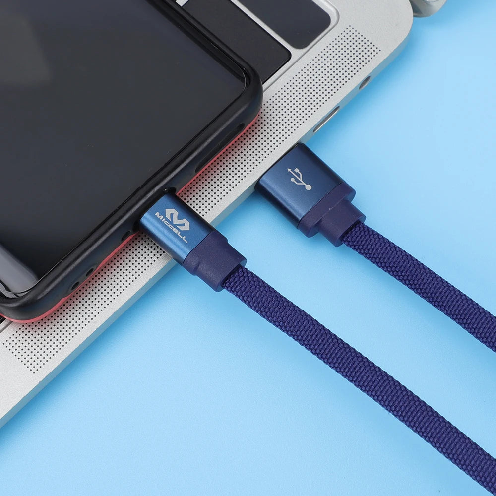 cable data color azul marca miccell cargando Android a Laptop
