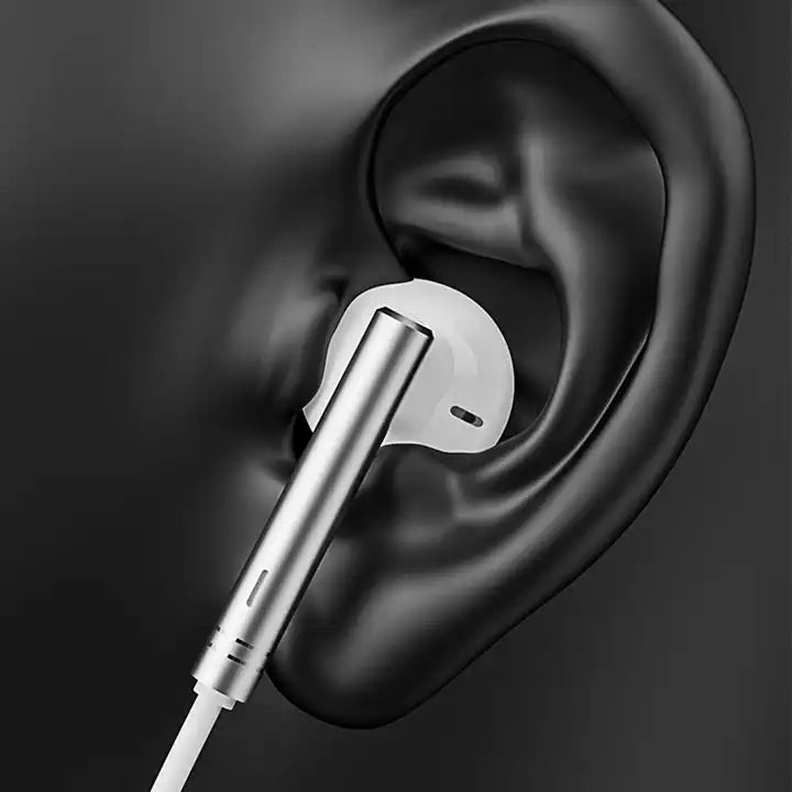 audífono con cable color blanco in Ear Miccell VQ-H52
